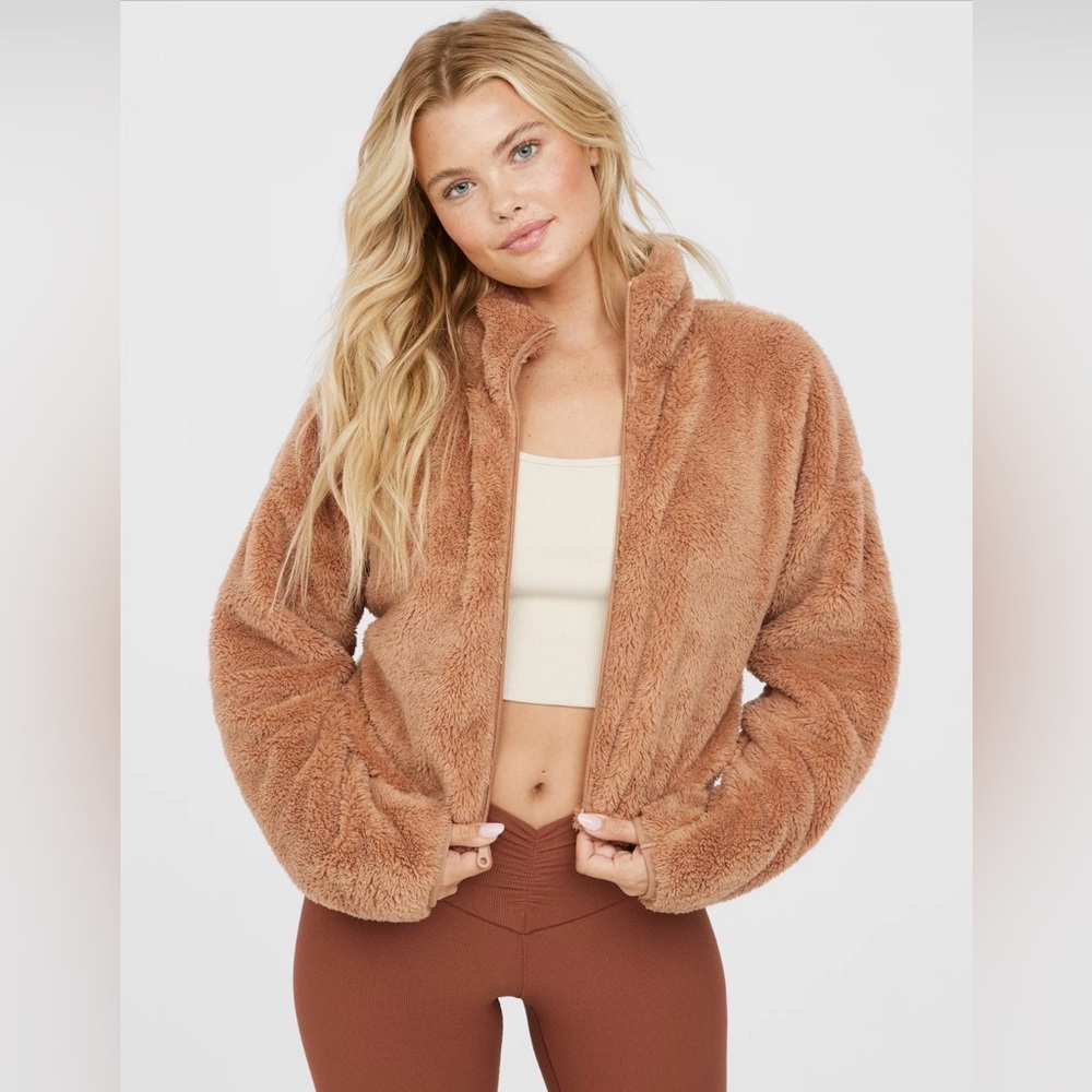 OFFLINE by Aerie Fluffy Sherpa Cropped Full Zip Sweatshirt in Cappuccino Size S